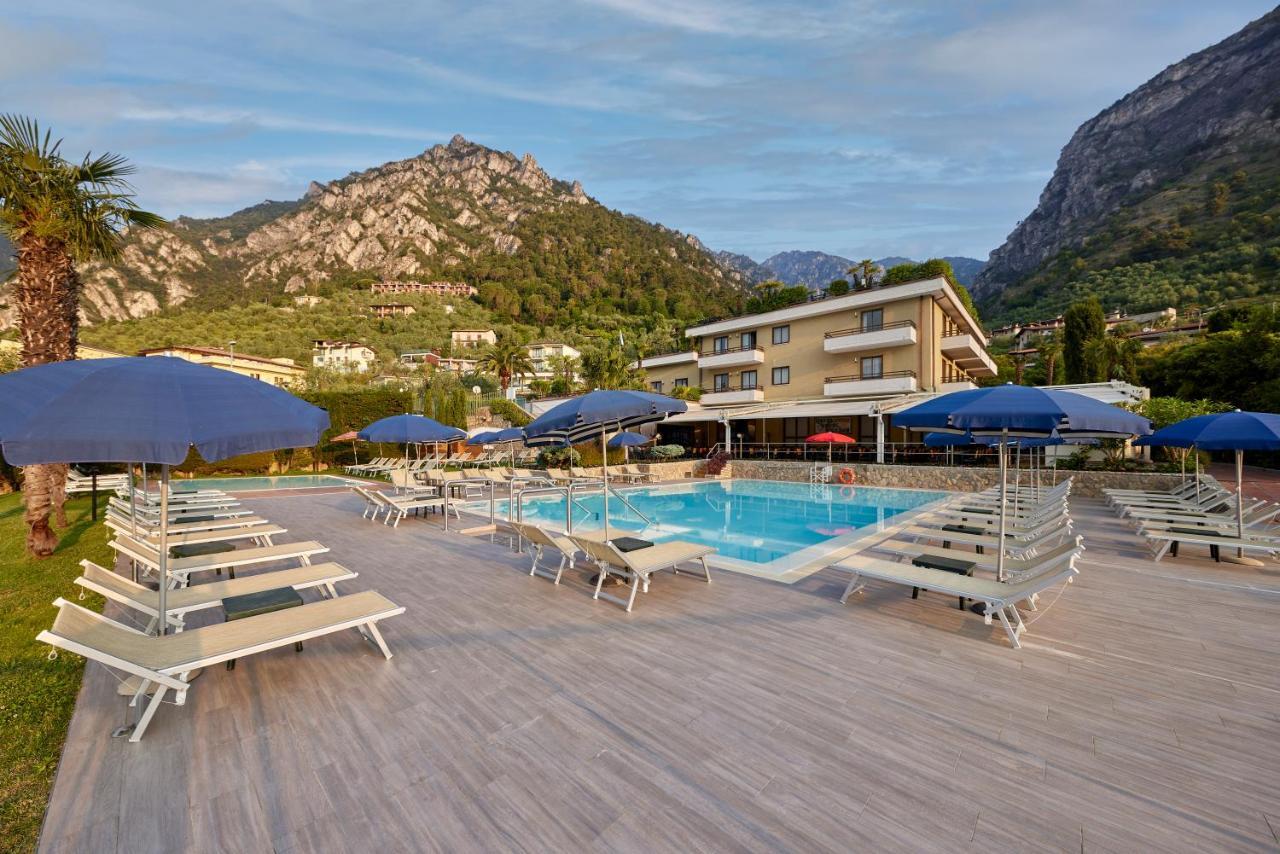 Hotel Royal Village Limone sul Garda Exterior foto