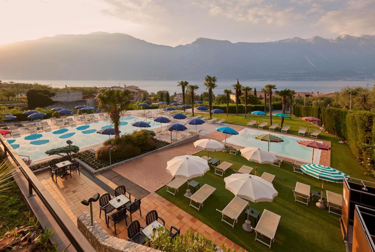Hotel Royal Village Limone sul Garda Exterior foto