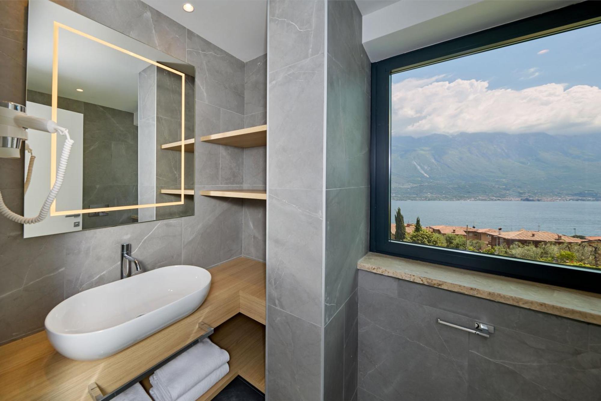 Hotel Royal Village Limone sul Garda Cameră foto