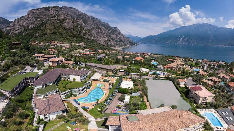 Hotel Royal Village Limone sul Garda Exterior foto